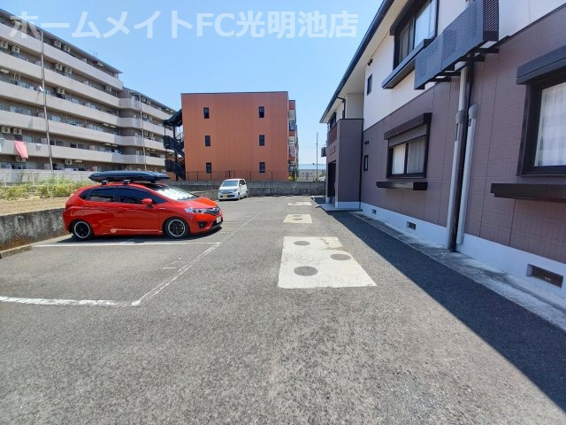 ディアスの駐車場