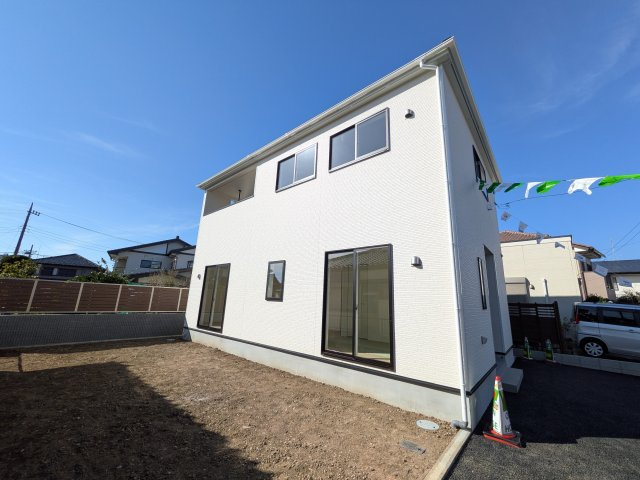 日立市石名坂町　第5　新築戸建ての外観|【月々4万円台〜】
写真だけでは伝わらない快適さを、ぜひ現地で体感しませんか？
即日見学可能です！平日のご案内も可能です♪
お気軽にお問合せください！