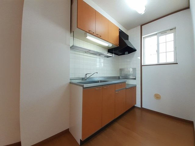 クレストール上野田Bのキッチン