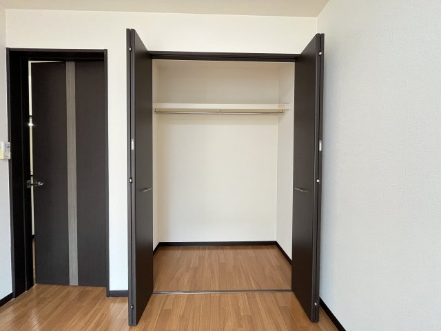 グランダムール麦島の収納