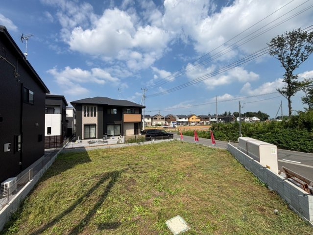 小山市中久喜　新築戸建3　敷地66.92坪の外観