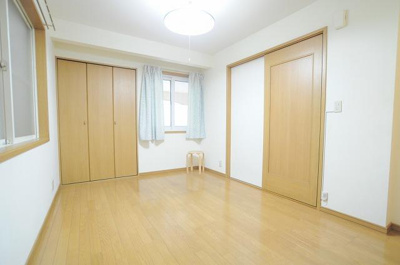 【居間・リビング】 | ティーセン邸 | ※別部屋参考写真