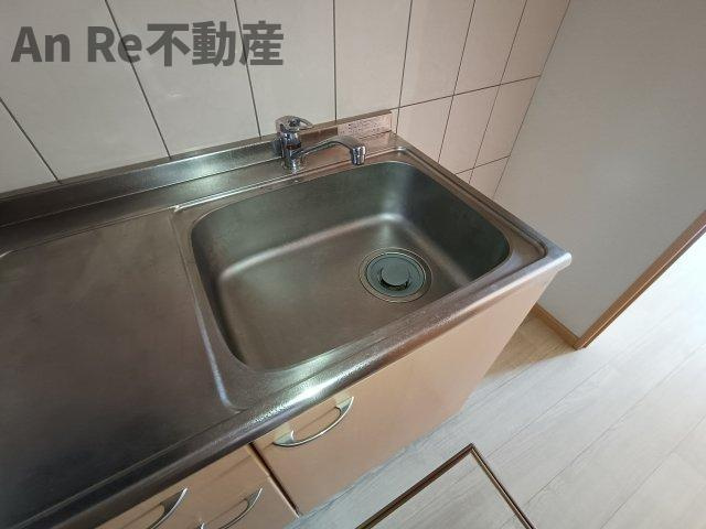 川口市東川口４丁目のアパートのキッチン