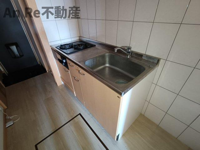 川口市東川口４丁目のアパートのキッチン