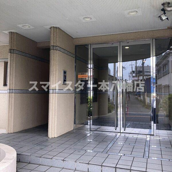 ラ　カーサ　アイカワのエントランス
