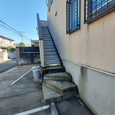 【エントランス】 | イザットパレス代田