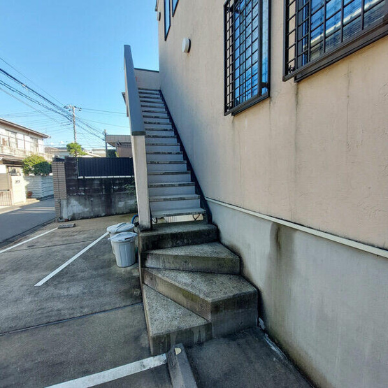 【エントランス】 | イザットパレス代田