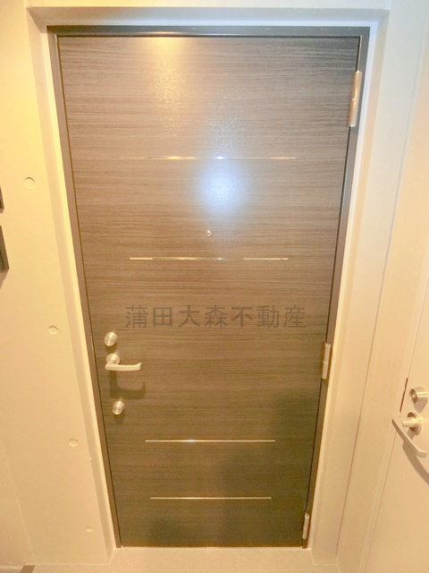 GENOVIA大森町Ⅱの玄関