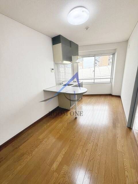 松永ビルの居間・リビング|洋室のお部屋です。
