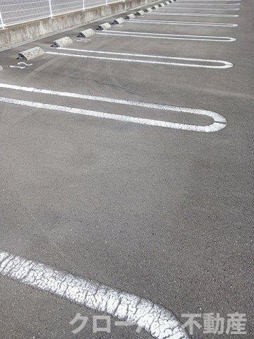 アンドーレ中道Ｂの駐車場