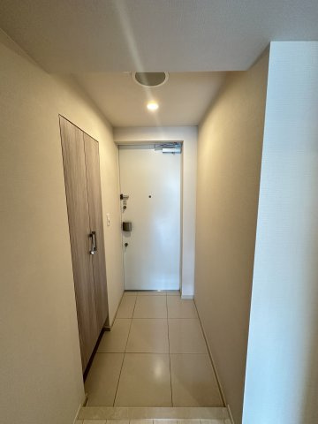プレディアコート本町の玄関