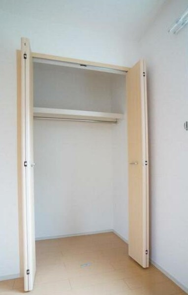 鎌ケ谷市丸山３丁目のアパートの収納