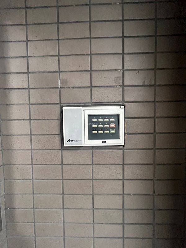 メゾンマルヨネ九条の外観