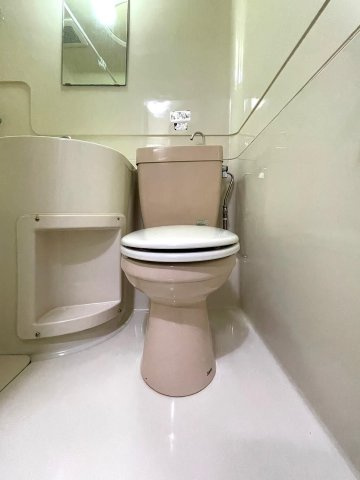 ホワイトマンション西新のトイレ
