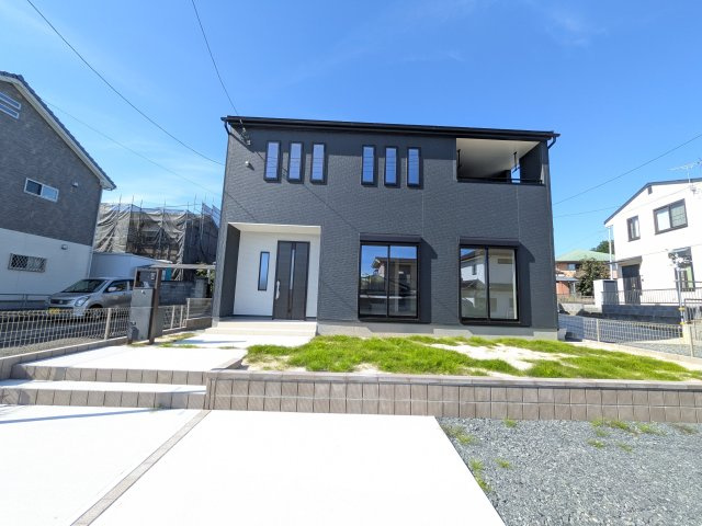 日立市滑川本町　4期　新築戸建て　１号棟の外観|【月々6万円台〜】
写真だけでは伝わらない快適さを、ぜひ現地で体感しませんか？
即日見学可能です！平日のご案内も可能です♪
お気軽にお問合せください！