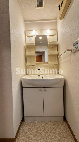 アンプルールベトンカルティエの独立洗面台