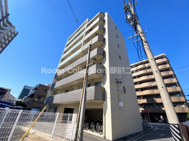 ステーションウエストタワーの外観