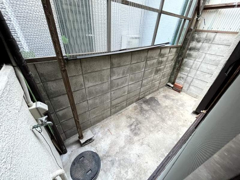 下三条町テラスハウスのバルコニー
