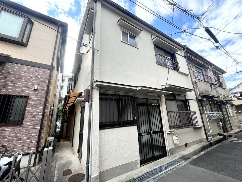 下三条町テラスハウスの外観