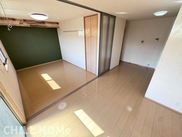 ヴィラフォレスタAの居間・リビング|他社様掲載物件もまとめてご紹介、ご案内可能です(^^)/