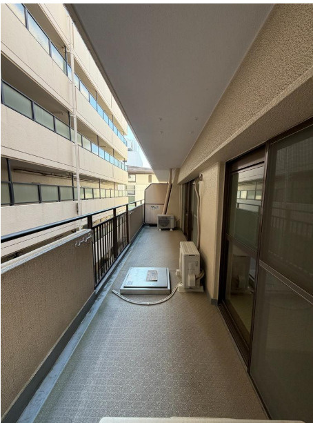 クレイドル谷町のバルコニー
