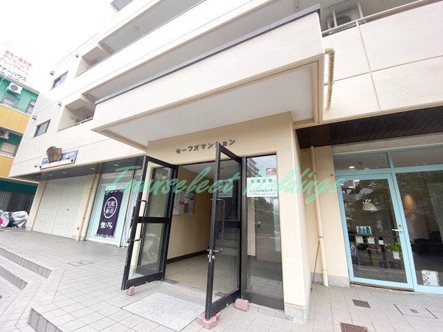 横浜市戸塚区上倉田町の賃貸マンションのエントランス|清潔感のあるエントランスです♪