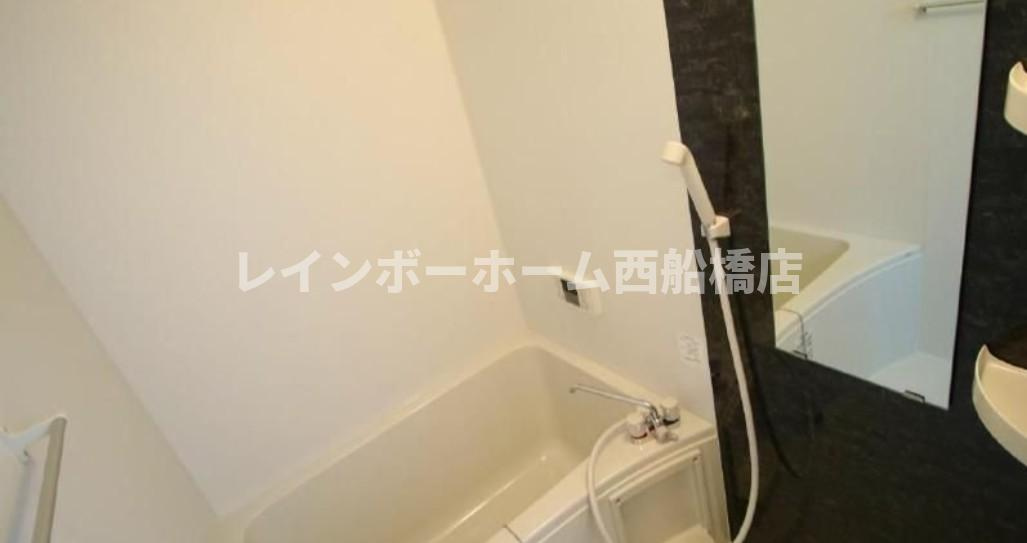 ノースイースト津田沼の浴室