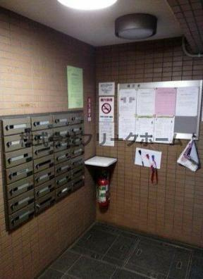 武蔵野市中町１丁目の賃貸マンションのロビー