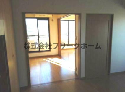 武蔵野市中町１丁目の賃貸マンションの居間・リビング
