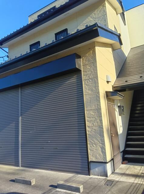 原当麻店舗事務所の外観