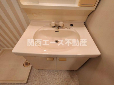 | ロイヤルヒルズ
