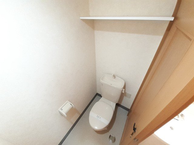 【トイレ】 | エレガンテむつみ | 清潔感のあるトイレです