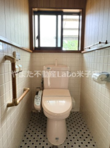 米子市富益町中古戸建のトイレ