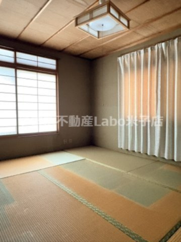 米子市富益町中古戸建の和室