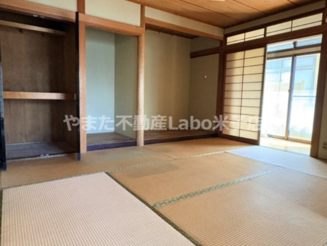 米子市富益町中古戸建の和室