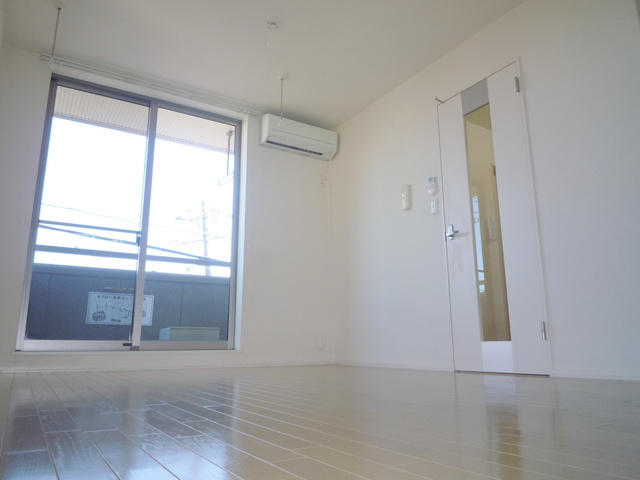 グラン・シャリオの寝室|☆白を基調とした明るいお部屋☆