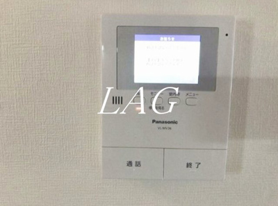 【セキュリティ】 | サンパティーク西綾瀬 | モニター付きインターホンです。
