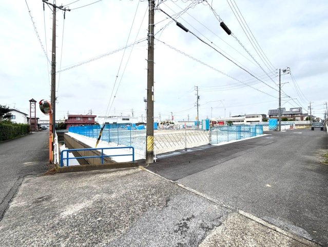 タマタウン　大垣市島里（江東小Ⅱ）　全10区画分譲の前面道路含む現地写真|「現地（202●年●月●日）撮影」　
■前面道路　
■ヤマダ不動産　株式会社リライフ