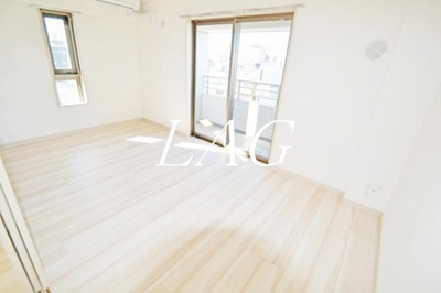 【居間・リビング】 | ローズウッド篠崎 | 洋室のお部屋です。