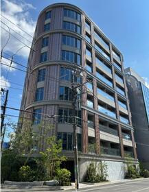 プラウド渋谷東のエントランス