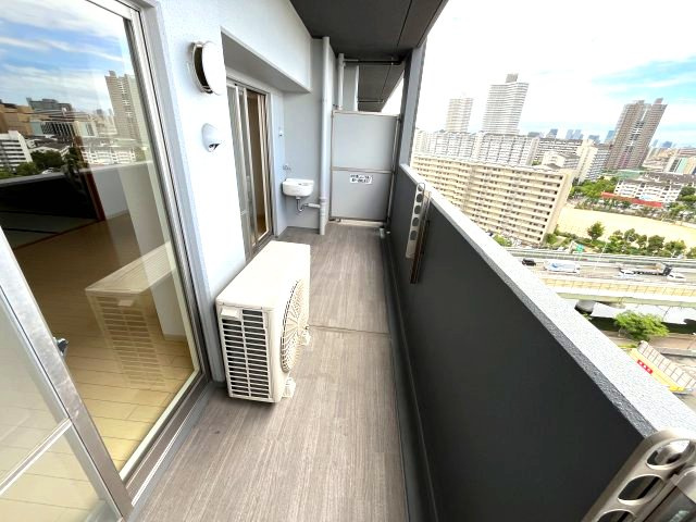 レジディア都島Ⅰのバルコニー|イメージとして同マンション他部屋を表示しています