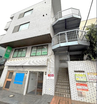 プラザ丸山の外観