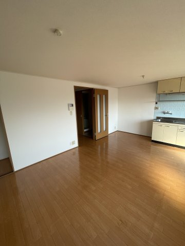 OKハイツ5号館の居間・リビング