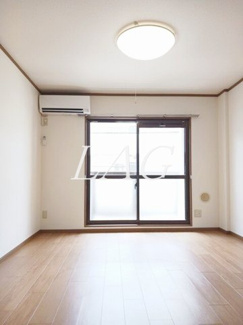 【居間・リビング】 | エトワール和田 | 洋室のお部屋です。
