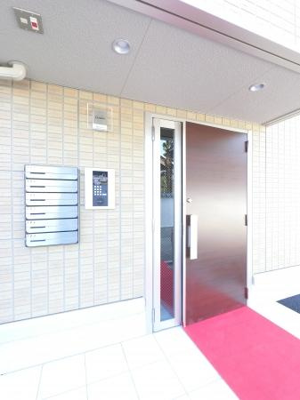 ビーライフのエントランス