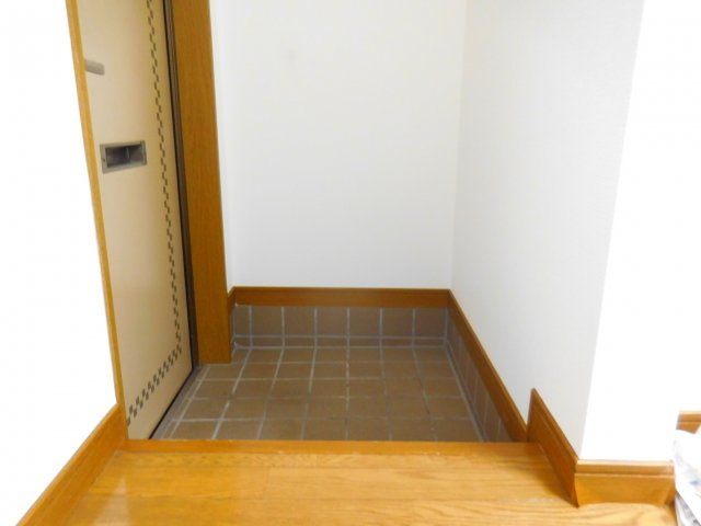 田中ハイツの玄関