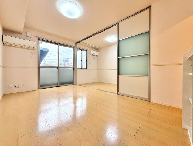 La　maison　de　BVの内装