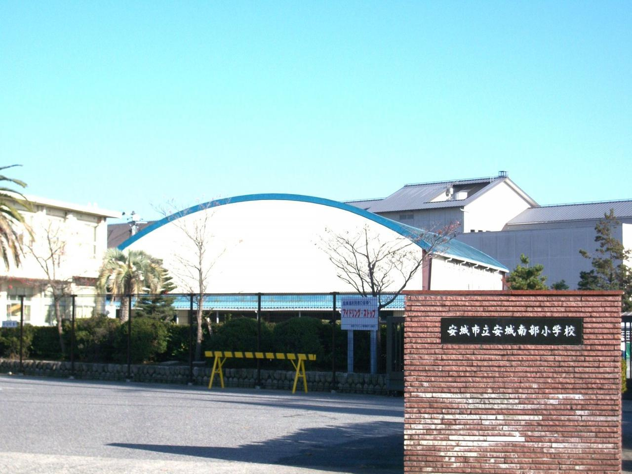 【周辺】【新着】グローリアス安城南
