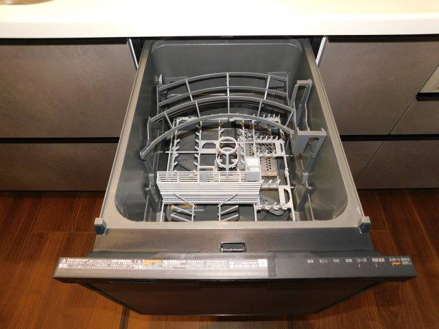 名古屋市港区春田野２丁目の新築一戸建のキッチン|◇キッチン◇　　共働きに嬉しい家事の時短になる便利な食洗機付き♪