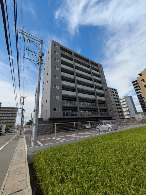メルディアキューブ桜並木の外観